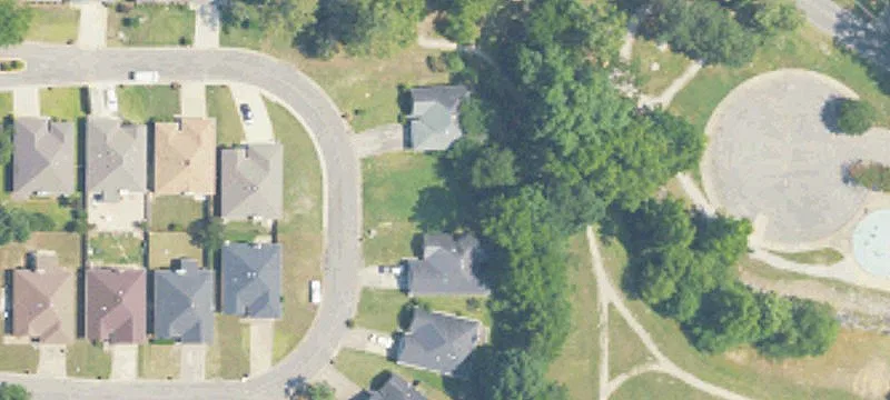 533 Lakeside Cir