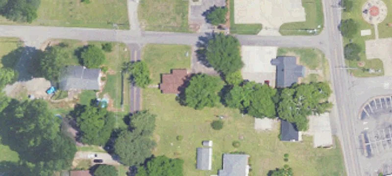 211 Redmayne Rd