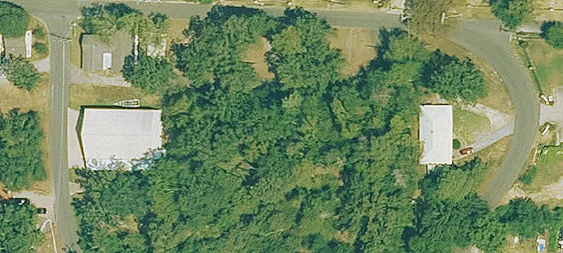 450 Lakeland Dr