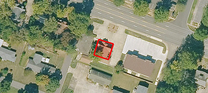 1713 Main St