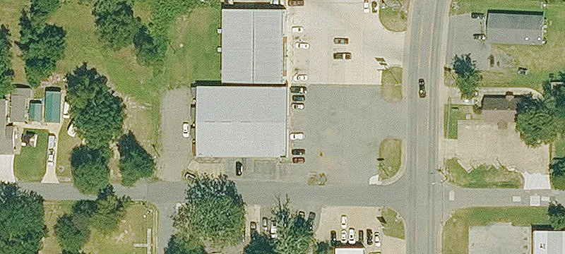 902 Ctr St