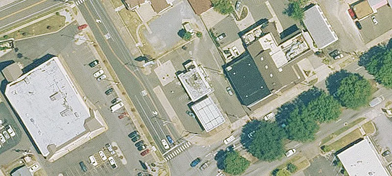 201 Grand Ave