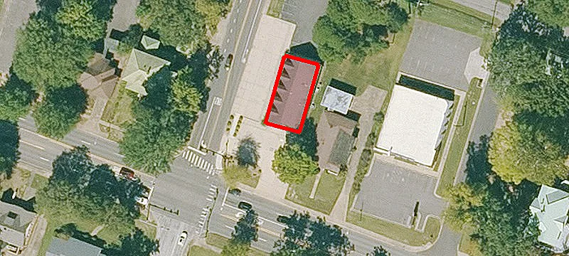 1512 Main St