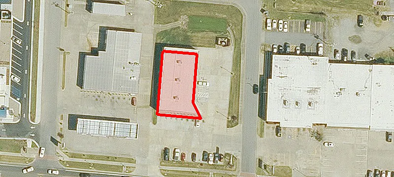 900 Main St
