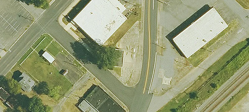200 1st St