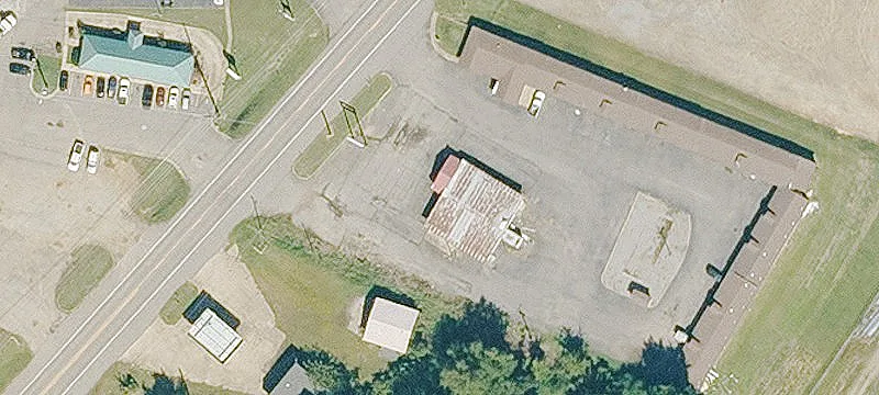2605 Main St