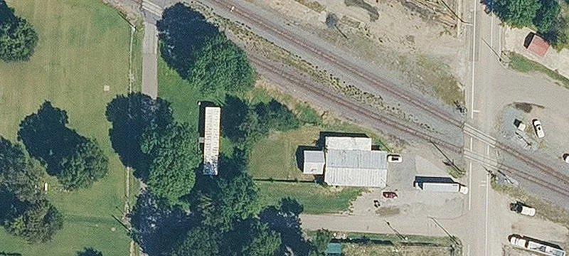 5221 Main St