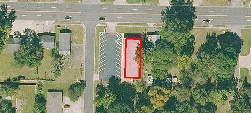 700 Pkwy Dr