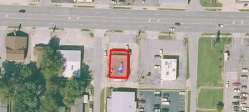 3000 Grand Ave