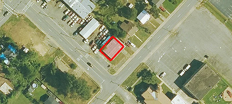 320 Main St