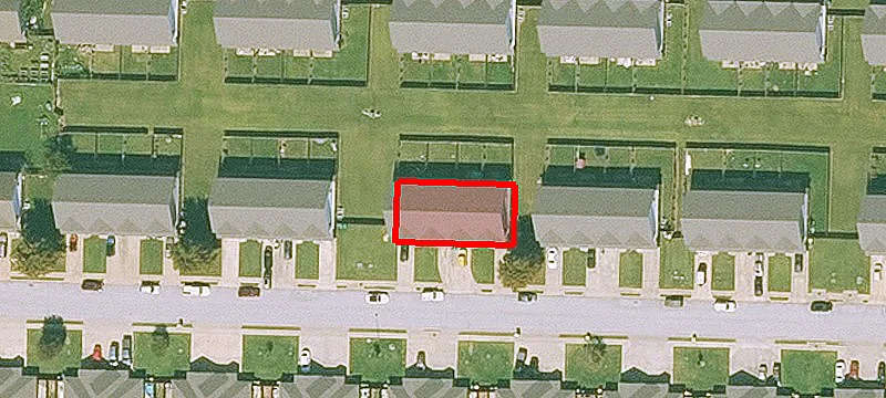 916 Meadowlands Dr