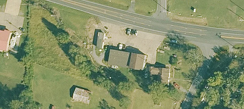 832 Main St