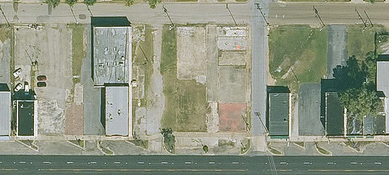306 Broadway St
