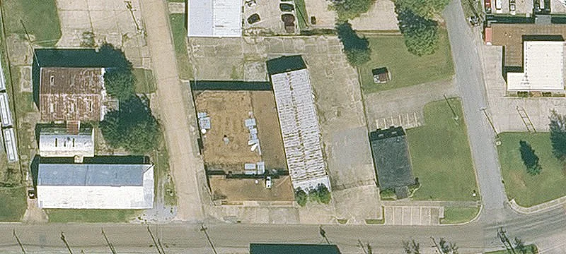 600 Thompson Ave