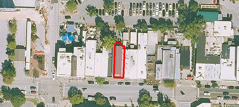 414 Dickson St