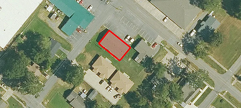 303 Main St