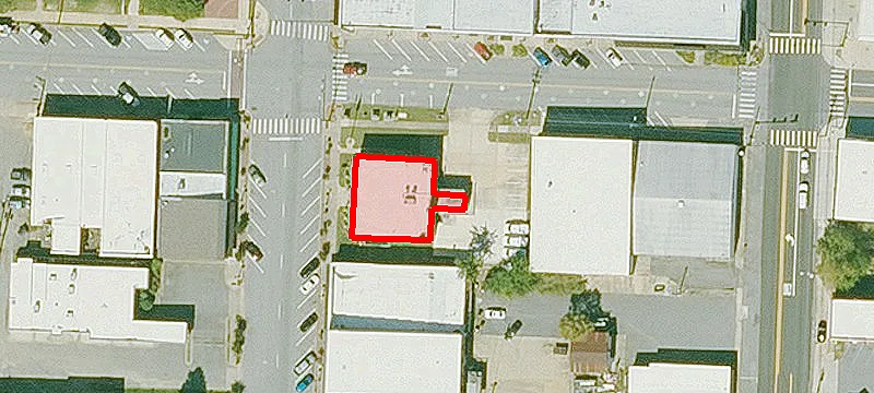 129 Main St