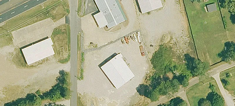 2695 Airport Rd