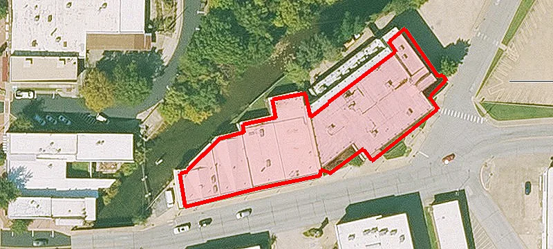 305 Main St