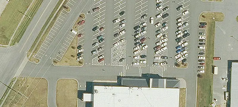1295 Main St