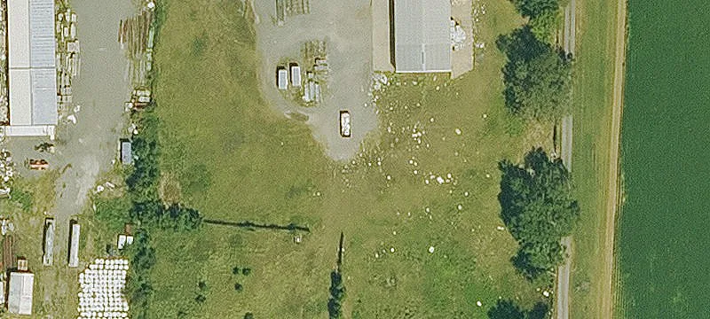 975 Frontage Rd