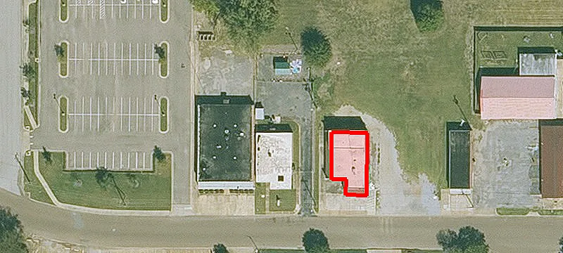 304 Bond Ave