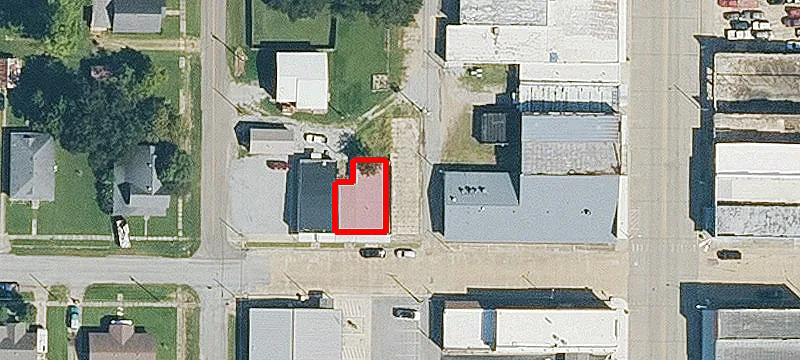 110 4th St