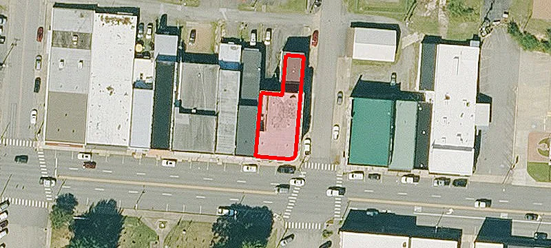 300 Main St