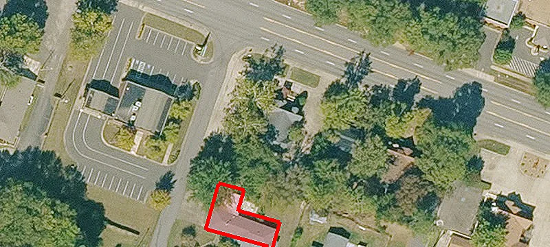 1813 Main St