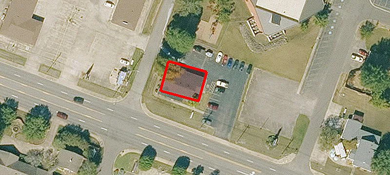 2210 Main St