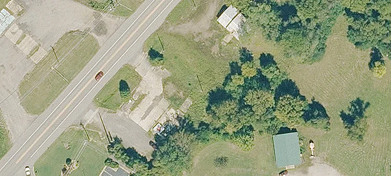 2615 Main St