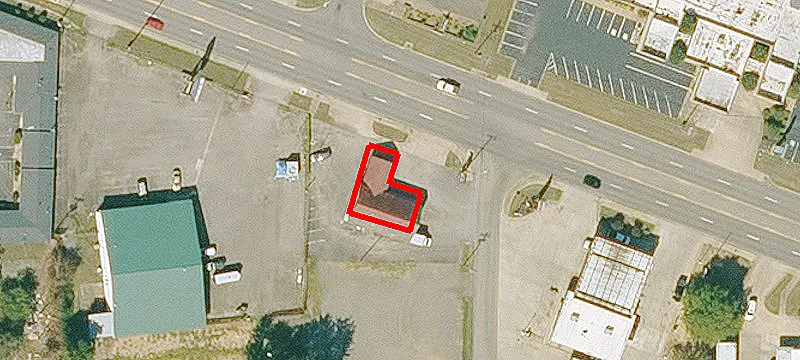 2601 Main St