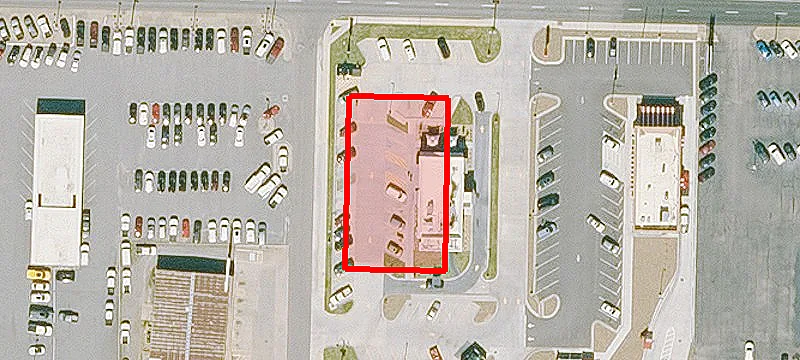 2200 Main St