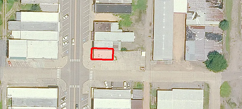 100 Main St