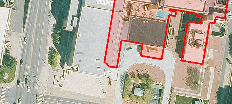 400 Markham St