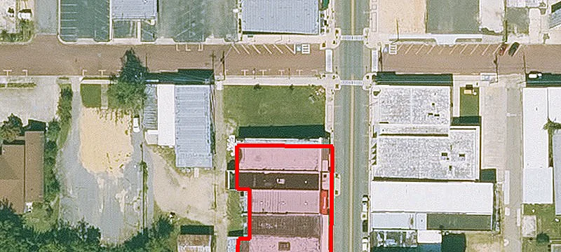 202 Main St