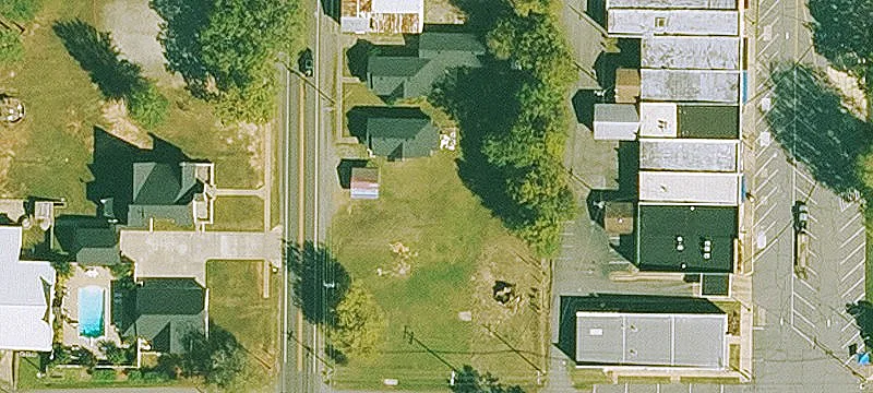 213 Ctr St