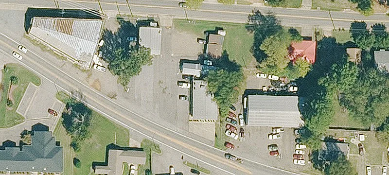1618 Main St