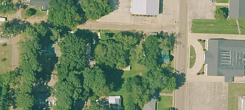 704 Thomas St