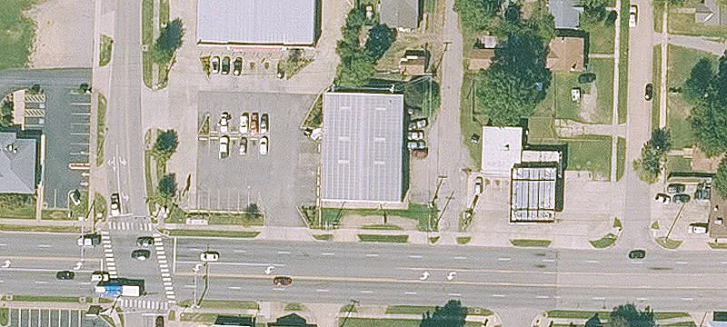 3217 Grand Ave