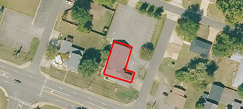 2100 Main St