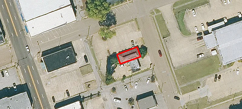 123 Izard St