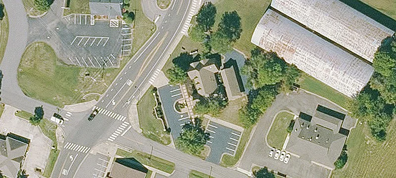 302 Phoenix Ave