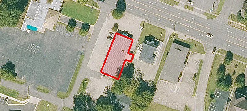 715 Main St