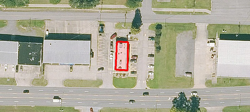 915 Main St