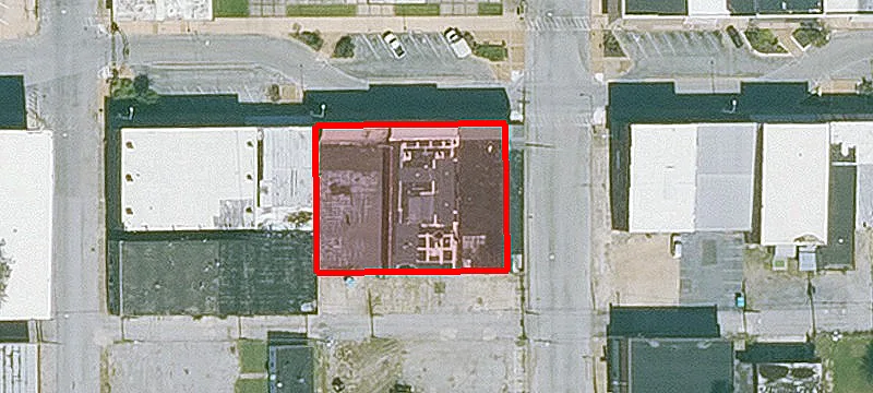 401 Main St