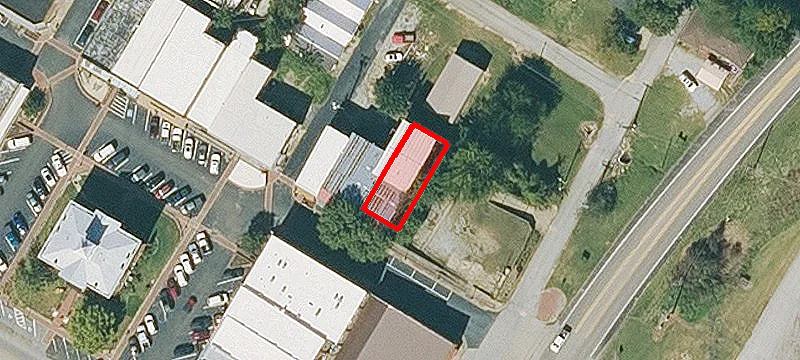 210 Everett St