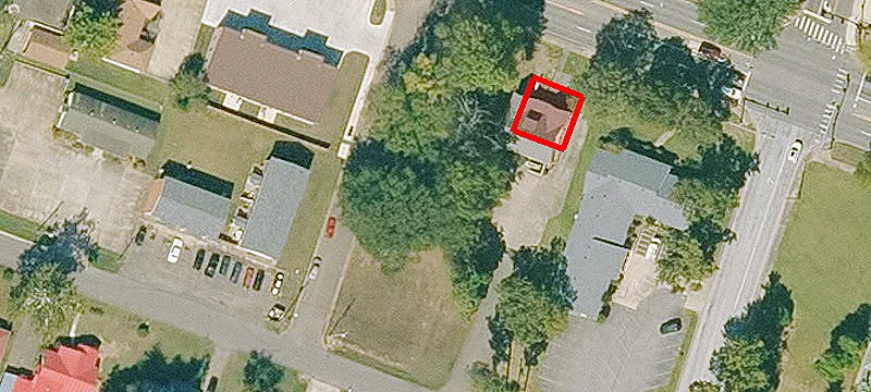 1611 Main St