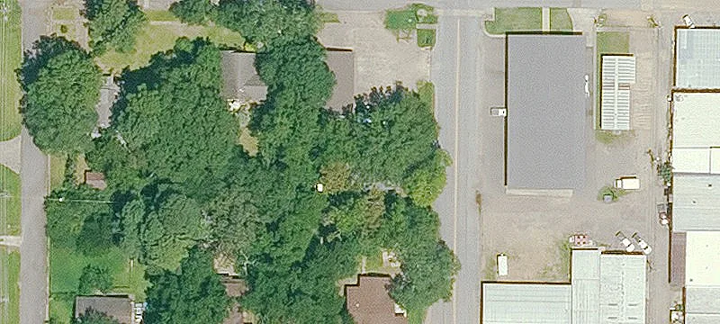 211 2nd St