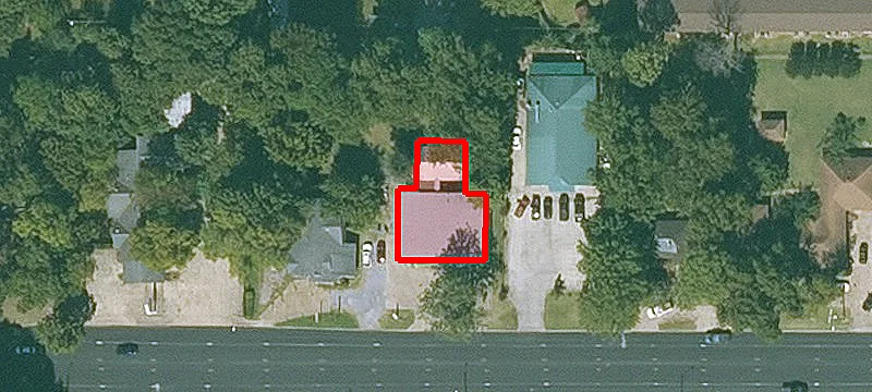 820 Main St